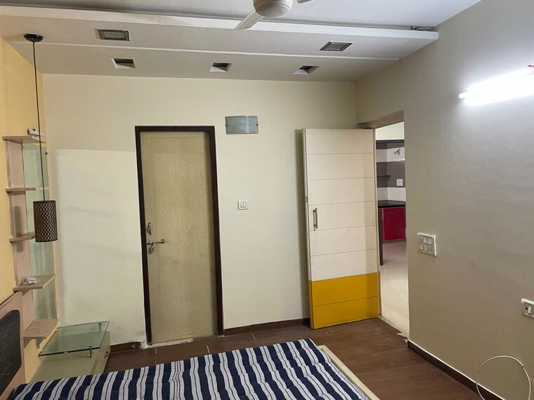 Team Area, satellite 2 Bedroom 1350 Sq.Ft. Apartment In Satellite Ahmedabad 10054897