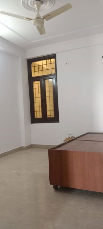 Room in 2 BHK Builder Floor at Neb Sarai – for Rent