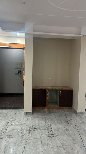 Room in 3 BHK Builder Floor at M3M Atrium, Sector 57 – for Rent