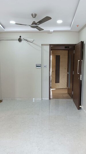 2 BHK Apartment For Rent in Kabra Diamante, Goregaon West