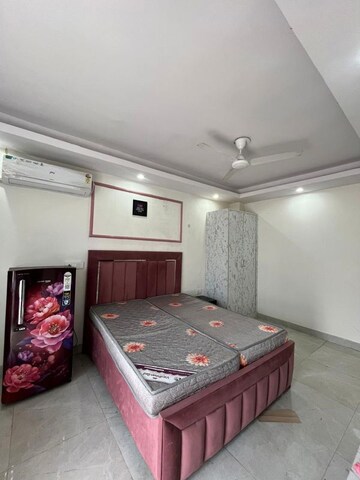 Bedroom in 1 RK Builder Floor at Gupta Awas, Sector 43 – for Rent