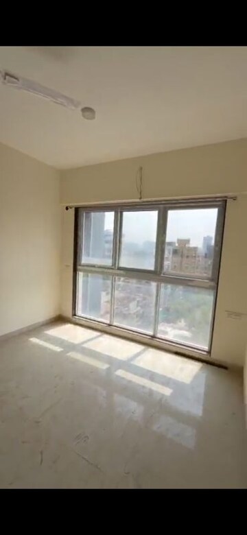 Room in 2 BHK Apartment at Ariha Signature, Goregaon West – for Rent