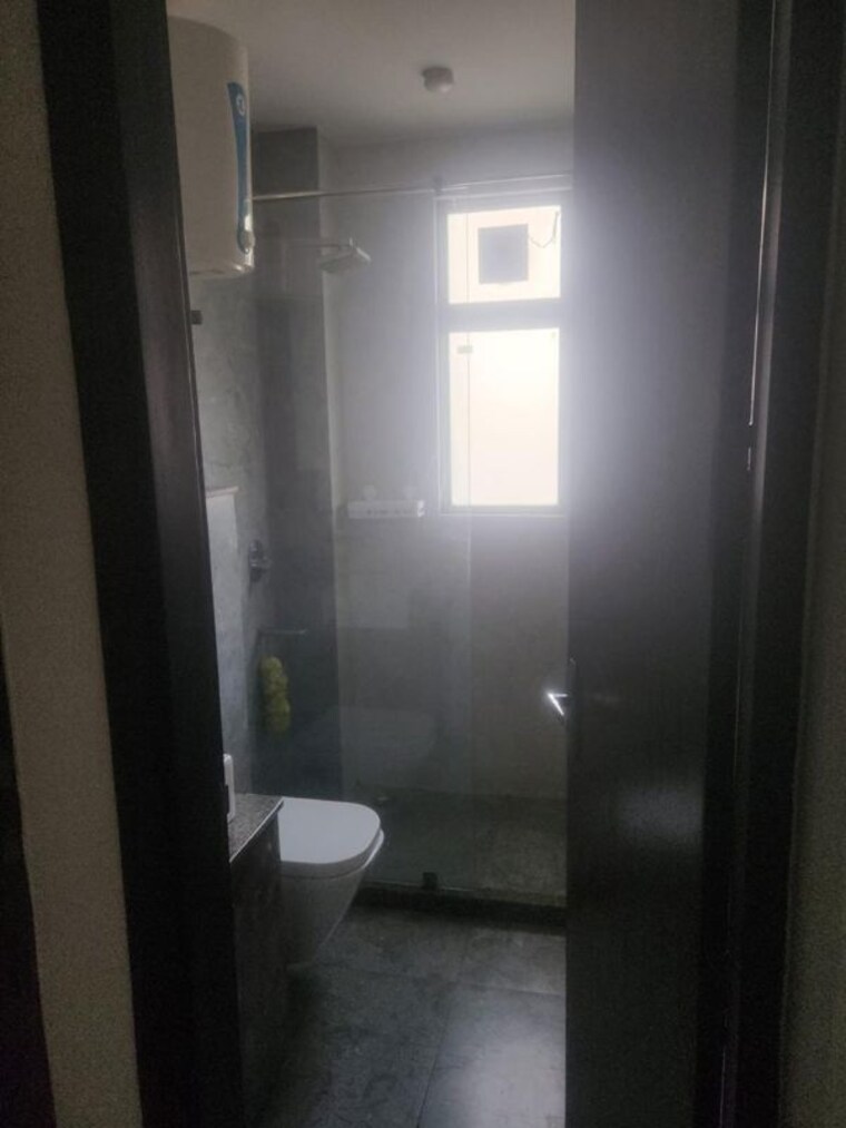 Bathroom, sector 57 3 Bedroom 167 Sq.Mt. Builder Floor In Sector 57 Gurgaon 10054940