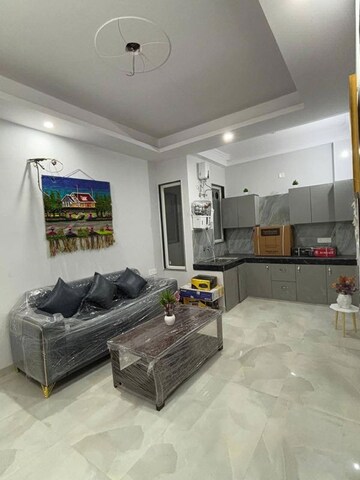 Living Room in 2 BHK Builder Floor at Ardee City, Sector 52 – for Rent