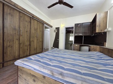 Bedroom in 2 BHK Apartment at Rajnigandha CHS Goregaon, Goregaon East – for Rent