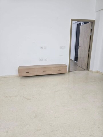 Room in 3.5 BHK Apartment at M3M Soulitude, Sector 89 – for Rent