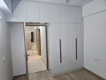 Room in 3.5 BHK Apartment at M3M Soulitude, Sector 89 – for Rent