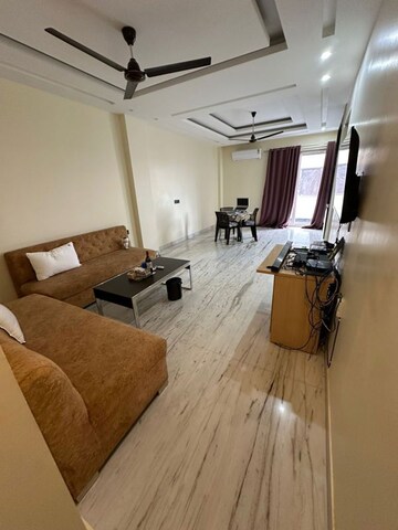 Master Bedroom in 2 BHK Builder Floor at EWS Flats, Sector 47 – for Rent