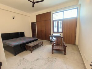 Living Room in 2 BHK Builder Floor at RWA Apartments Sector 41, Sector 41 – for Rent