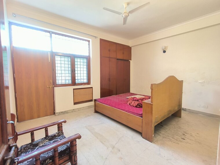 Bedroom, rwa-apartments-sector-41 2 Bedroom 1800 Sq.Ft. Builder Floor In Sector 41 Noida 10054986