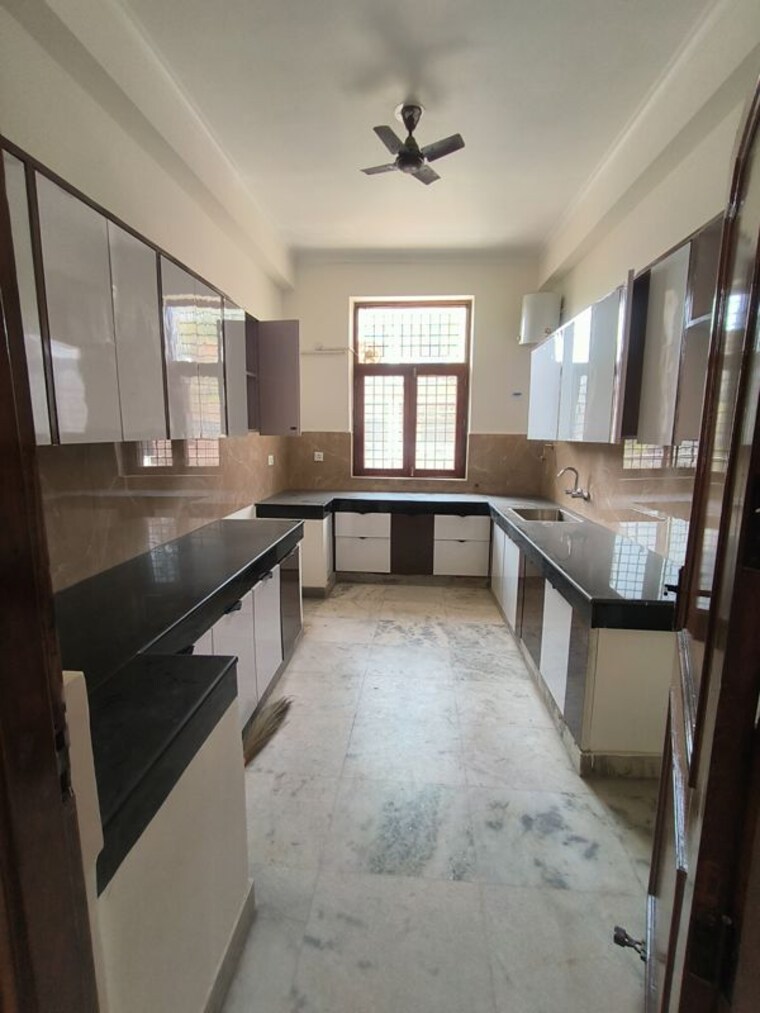Kitchen, rwa-apartments-sector-41 2 Bedroom 1800 Sq.Ft. Builder Floor In Sector 41 Noida 10054986
