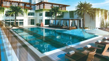 Swimming Pool in 4 BHK Apartment at DLF The Primus, Sector 82a – for Sale