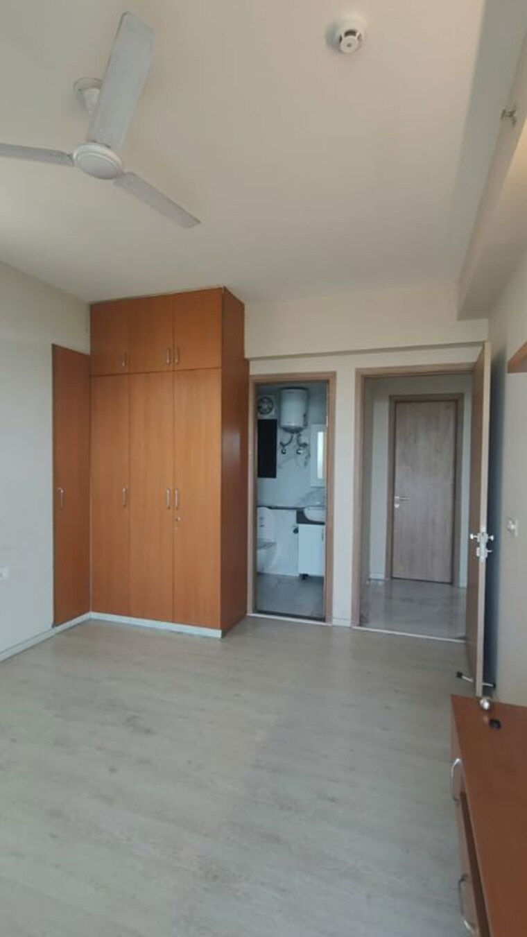 Room, smart-world-gems 2.5 Bedroom 1200 Sq.Ft. Apartment In Sector 89 Gurgaon 10055003