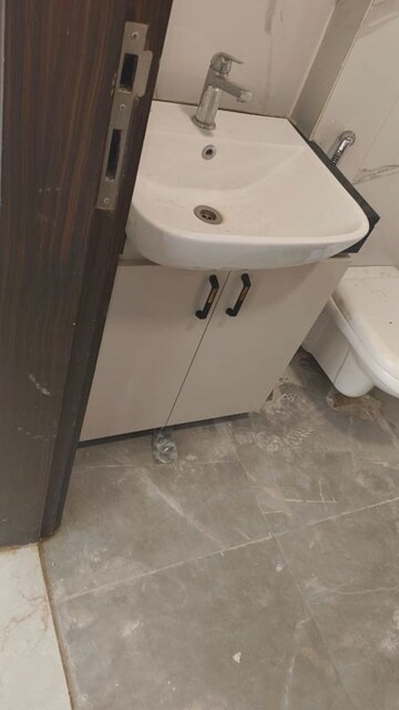 Bathroom in 2.5 BHK Apartment at Smart World Gems, Sector 89 – for Rent