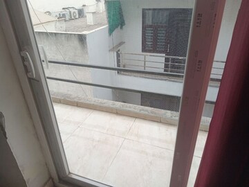 Balcony in 1 RK Builder Floor at RWA Residential Society Sector 46, Sector 46 – for Rent