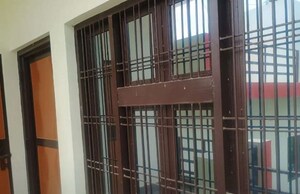 Balcony in 2 BHK Independent House at Aliganj – for Rent