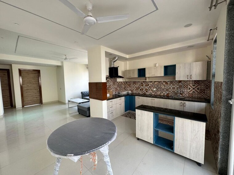 Kitchen, dlf-atria 1 Bedroom 450 Sq.Ft. Builder Floor In Dlf Phase ii Gurgaon 10055022