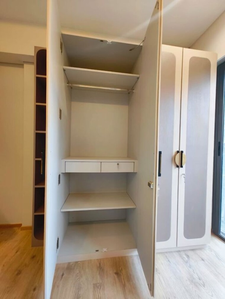 Bathroom, adani-ten-bkc 3 Bedroom 1415 Sq.Ft. Apartment In Bandra East Mumbai 10055028