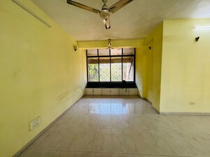 Room in 3 BHK Apartment at Kendriya Vihar Seawoods, Seawoods West – for Rent