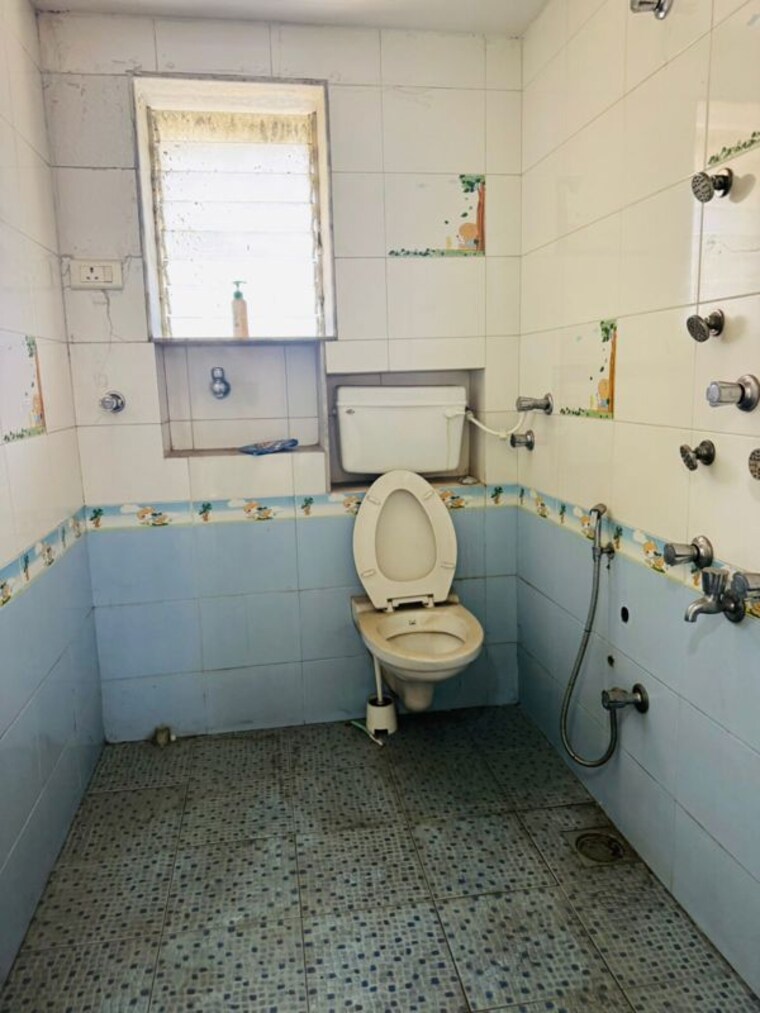 Bathroom, kendriya-vihar-seawoods 3 Bedroom 1107 Sq.Ft. Apartment In Seawoods West Navi Mumbai 10055032