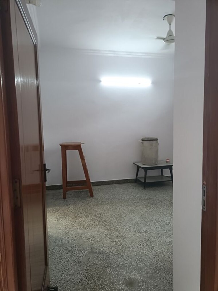 Room, ip extension 3 Bedroom 1350 Sq.Ft. Apartment In Ip Extension Delhi 10055038
