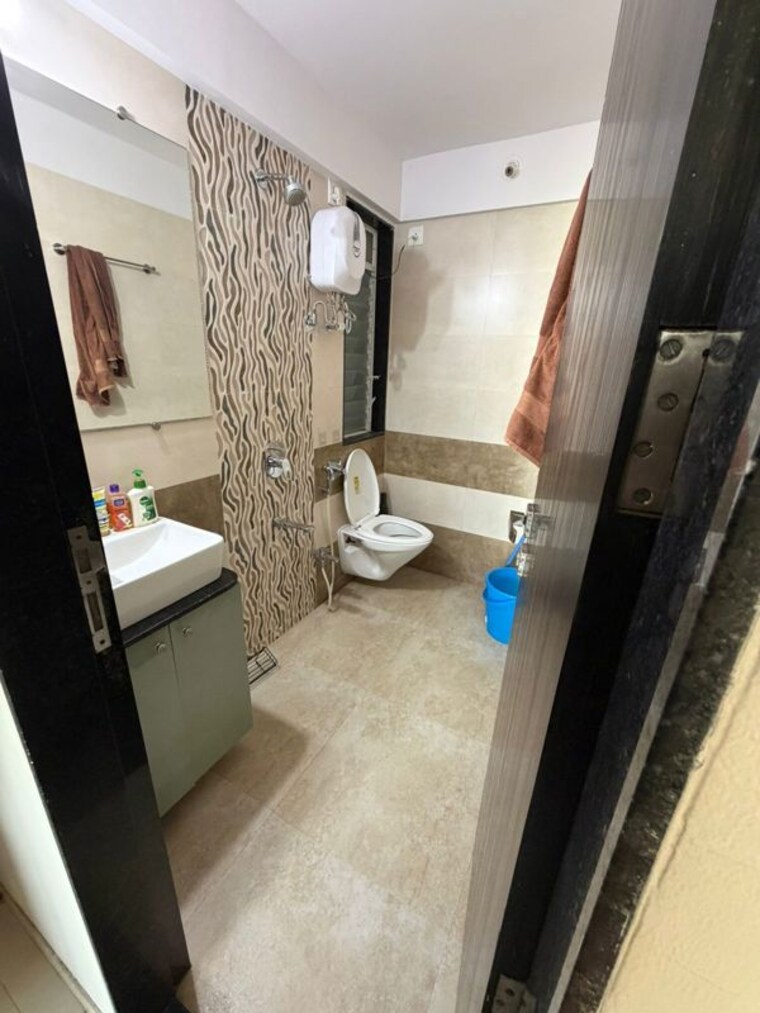 Balcony, chembur 2 Bedroom 600 Sq.Ft. Apartment In Chembur Mumbai 10055045