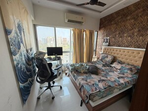 Living Room in 2 BHK Apartment at Chembur – for Rent