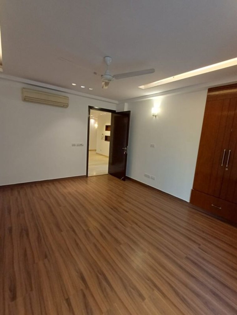 Room, lajpat nagar iii 3 Bedroom 2700 Sq.Ft. Builder Floor In Lajpat Nagar Iii Delhi 10055049