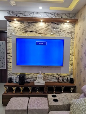 Living Room in 3 BHK Apartment at Omaxe R2, Gomti Nagar – for Sale