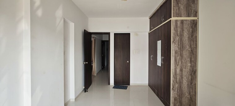 Master Bedroom, ravetkar-sukhniwas 2.5 Bedroom 948 Sq.Ft. Apartment In Senapati Bapat Road Pune 9736046