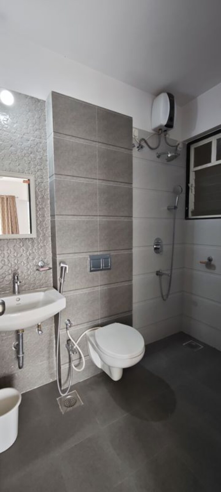 Attached Bathroom, ravetkar-sukhniwas 2.5 Bedroom 948 Sq.Ft. Apartment In Senapati Bapat Road Pune 9736046