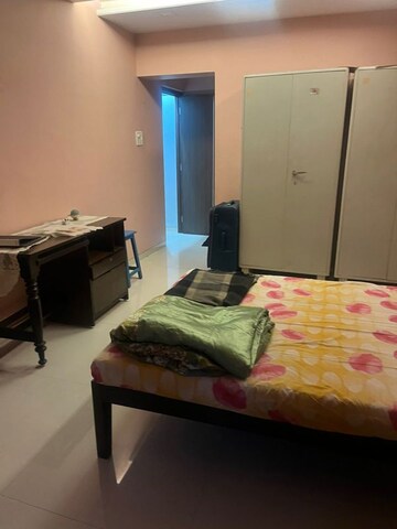 Bedroom in 3 BHK Apartment at West View Vile Parle West, Vile Parle West – for Rent