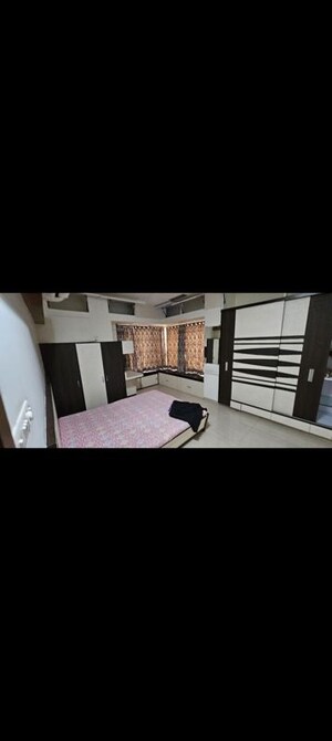 Bedroom in 3 BHK Apartment at Thane West – for Rent