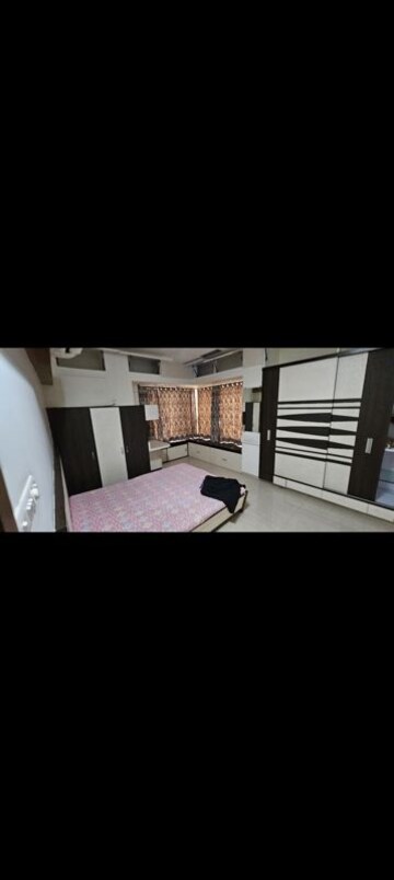 Bedroom in 3 BHK Apartment at Thane West – for Rent