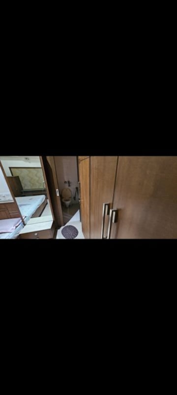 Furnished Amenities in 3 BHK Apartment at Thane West – for Rent