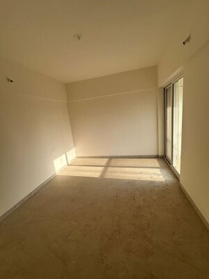 Room in 4 BHK Apartment at Pimple Nilakh – for Rent