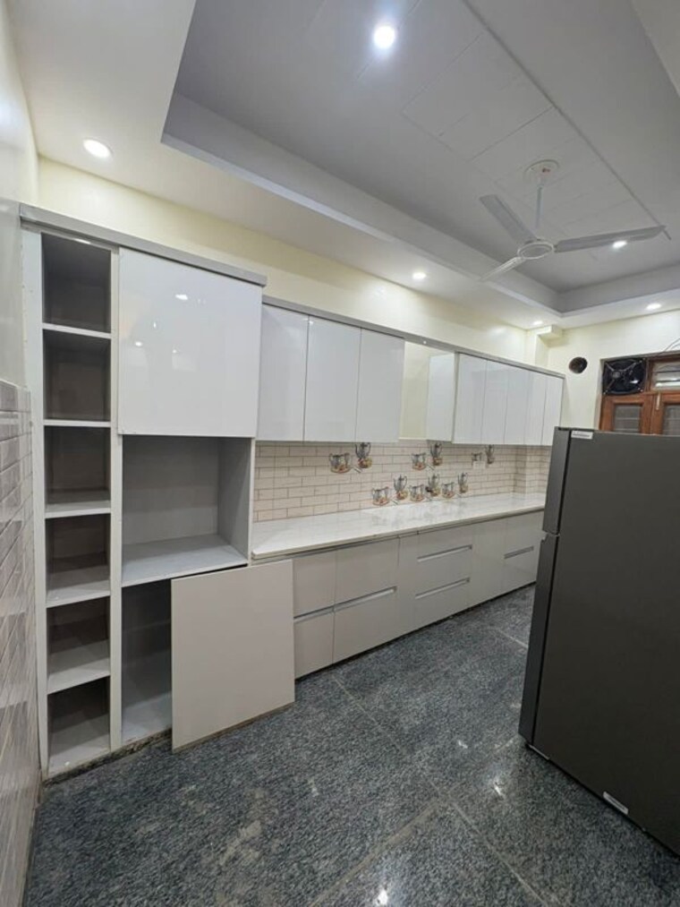 Kitchen, smart-world-gems 3.5 Bedroom 1450 Sq.Ft. Apartment In Sector 89 Gurgaon 10055113