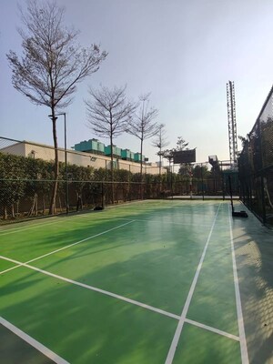 Swimming Pool in 2 BHK Apartment at Omaxe The Palace, Gomti Nagar – for Rent