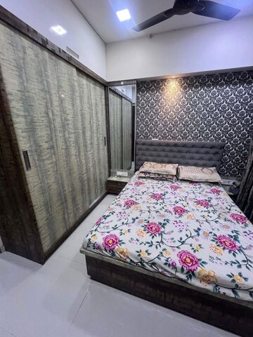 Bedroom in 2 BHK Apartment at Versova – for Rent