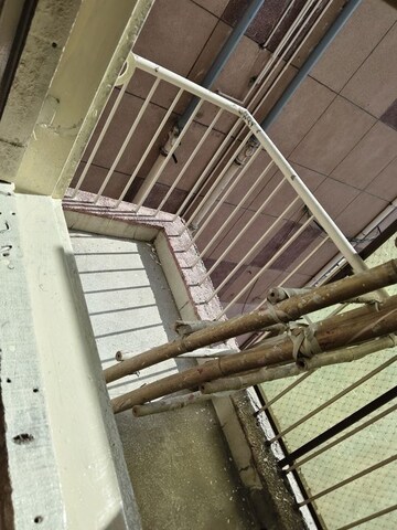 Balcony in 3.5 BHK Apartment at Mansrowar Apartment, Sector 61 – for Rent