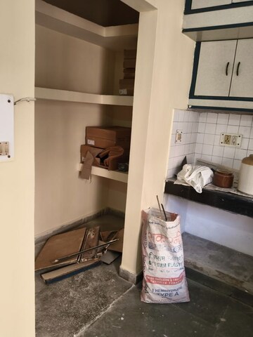 Kitchen in 3.5 BHK Apartment at Mansrowar Apartment, Sector 61 – for Rent