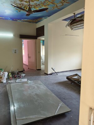 Room in 3.5 BHK Apartment at Mansrowar Apartment, Sector 61 – for Rent