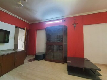 Living Room in 2 BHK Apartment at Bindra Complex, Andheri East – for Rent