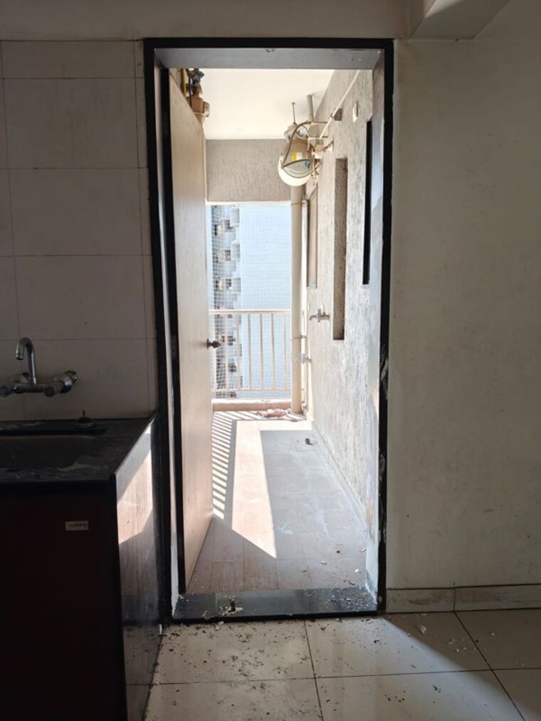 Bathroom, paranjape-blue-ridge 2 Bedroom 1020 Sq.Ft. Apartment In Hinjewadi Pune 10055157