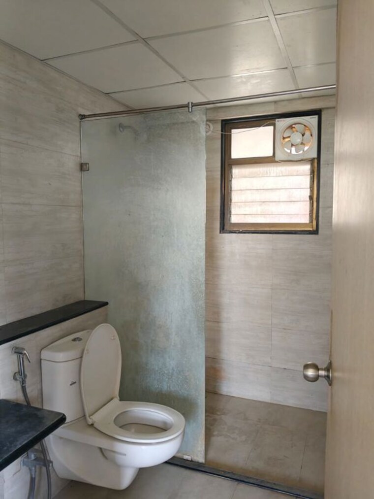 Bathroom, paranjape-blue-ridge 2 Bedroom 1020 Sq.Ft. Apartment In Hinjewadi Pune 10055157