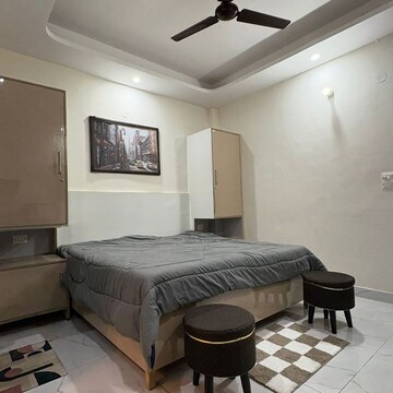 Team Area in 1 RK Builder Floor at DLF City Phase III, Dlf Cyber City – for Rent