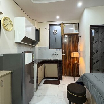 Team Area in 1 RK Builder Floor at DLF City Phase III, Dlf Cyber City – for Rent