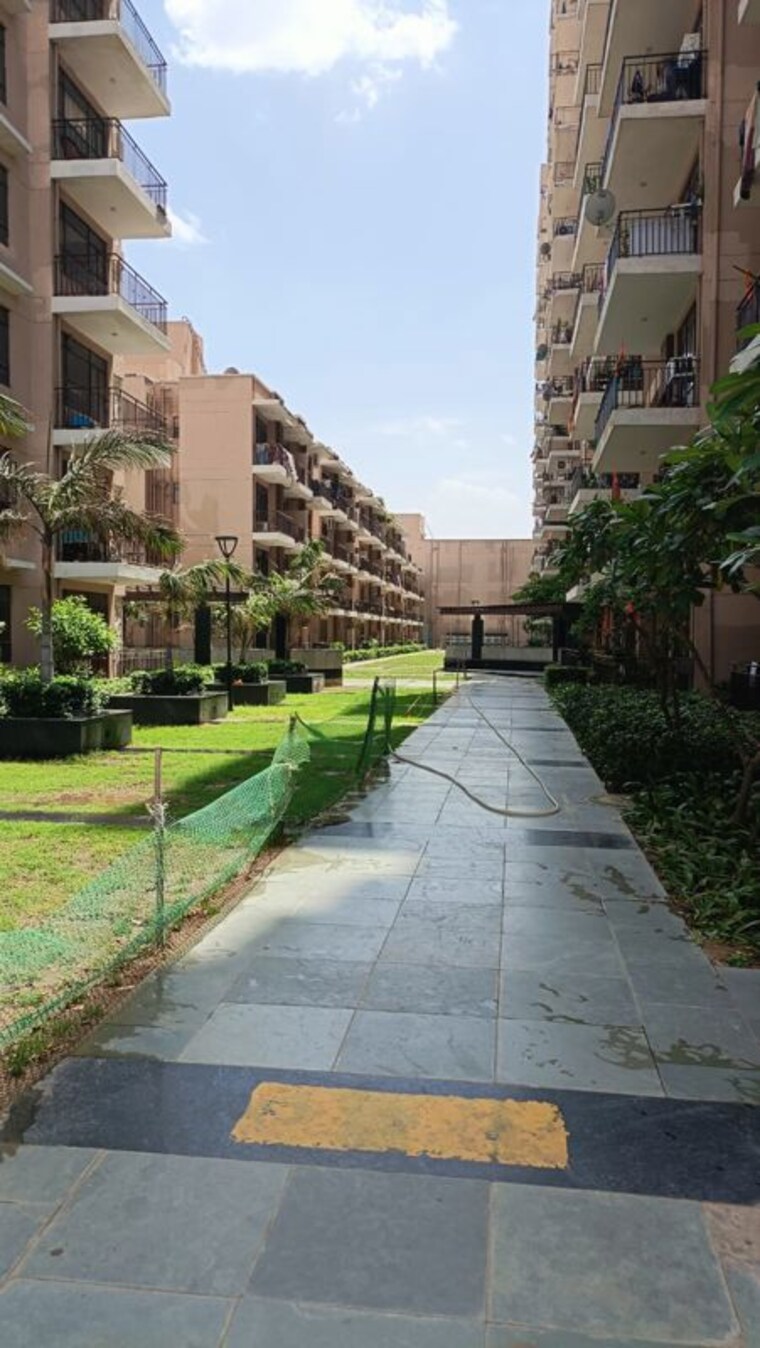 Exterior View, signature-orchard-avenue-2 2 Bedroom 666 Sq.Ft. Apartment In Sector 93 Gurgaon 10055174