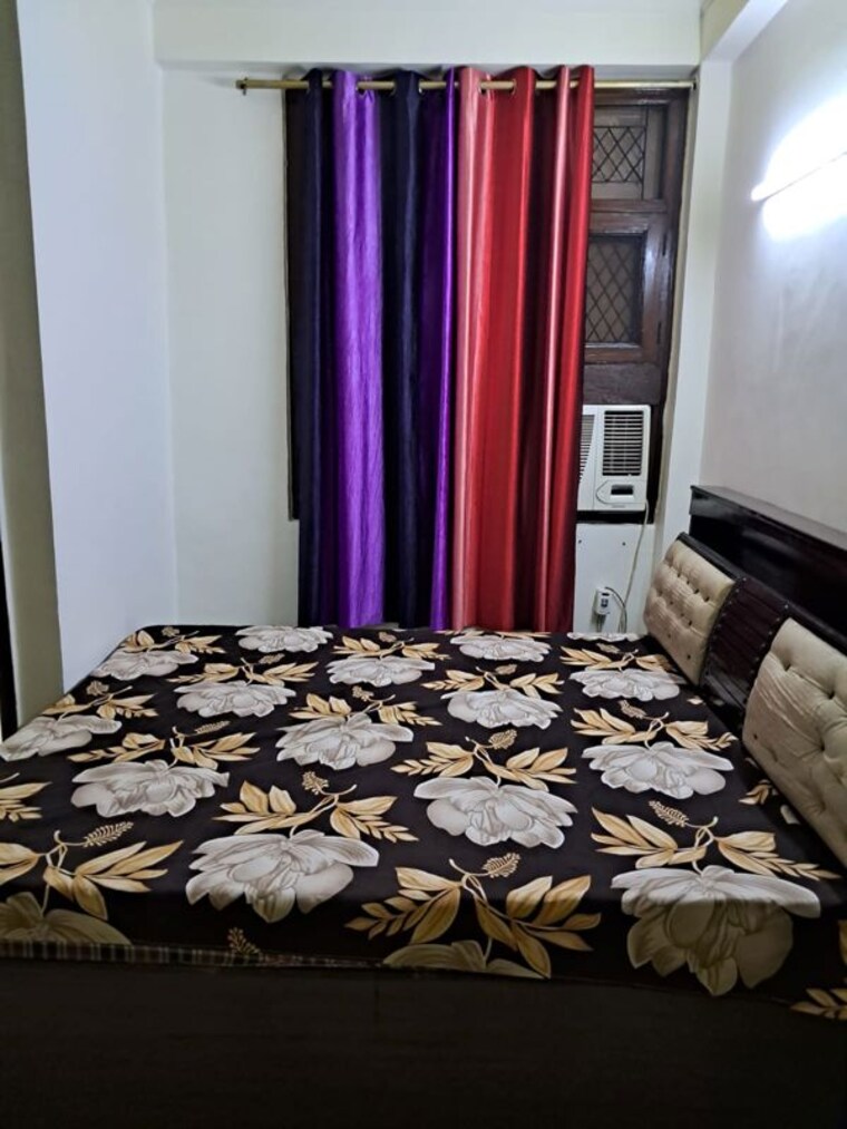 Bedroom, paryavaran complex 2 Bedroom 900 Sq.Ft. Builder Floor In Paryavaran Complex Delhi 10055177