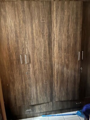 Furnished Amenities in 3 BHK Apartment at Land Craft Golf Links Apartment Phase 2, Pandav Nagar – for Rent